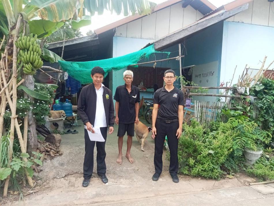 วันที่ 30 ตุลาคม 2568 นายสมควร ระเเพงศรี นายกเทศมนตรีตำบลยางชุม มอบหมาย งานสวัสดิการและพัฒนาชุมชนสำนักปลัดเทศบาล  ลงพื้นที่สำรวจบ้านพักที่อยู่อาศัยผู้สูงวัย  หมู่ที่13 บ้านยางชุม เพื่อรวบรวมข้อมูลนำส่ง พมจ.อุดรธานี ตามโครงการปรับสภาพแวดล้อมและสิ่งอำนวยความสะดวกของผู้สูงอายุให้เหมาะสมและปลอดภัย ประจำปีงบประมาณ 2569