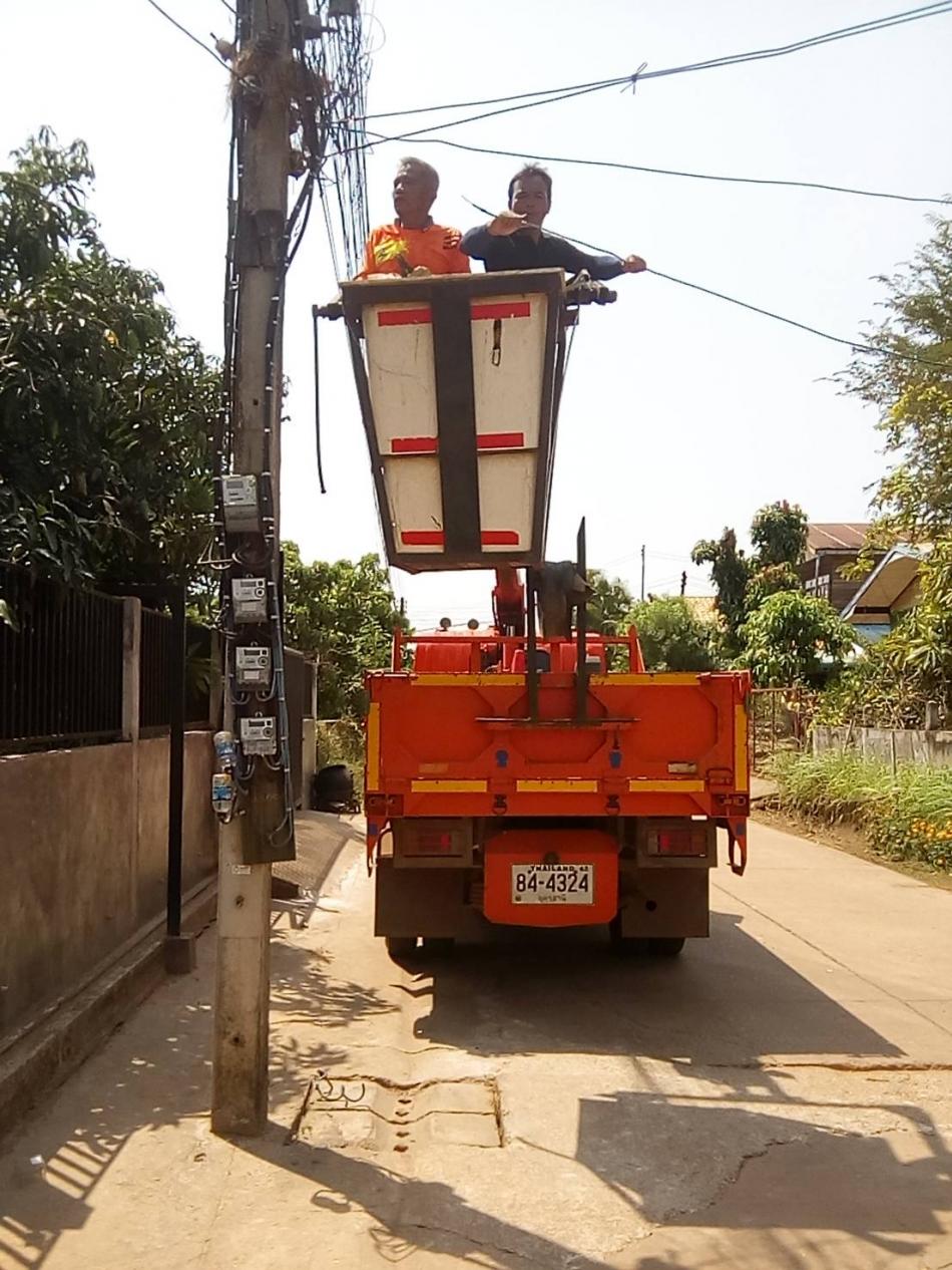 วันที่ 18 มีนาคม 2569 นายสมควร ระเเพงศรี นายกเทศมนตรีตำบลยางชุม มอบหมายให้ กองช่างลงพื้นที่สำรวจเเละซ่อมแซมไฟฟ้า ในเขตพื้นที่เทศบาลตำบลยางชุม หมู่ที่ 3 บ้านเชียงเพ็ง ตำบลเชีบงเพ็ง อำเภอกุดจับ จังหวัดอุดรธานี