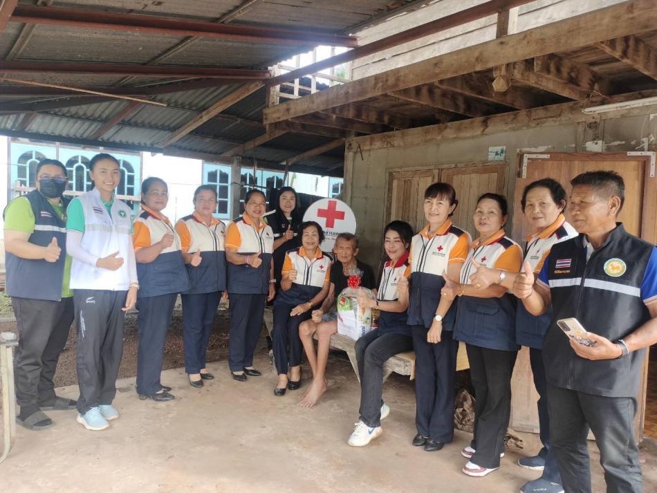 วันที่ 25 กันายายน 2567 นายสมควร ระแพงศรี นายกเทศมนตรีตำบลยางชุม มอบหมายให้นายสถิตย์ นาส่งเสริม ที่ปรึกษานายกเทศมนตรี ร่วมมอบถุงยังชีพตามโครงการส่งเสริมพัฒนาคุณภาพชีวิตผู้ป่วยติดเตียง ผู้พิการ เเละผู้ด้วยโอกาสในพื้นที่อำเภอกุดจับ ประจำปี พ.ศ 2567 ณ บ้านถิ่น หมู่ที่5 