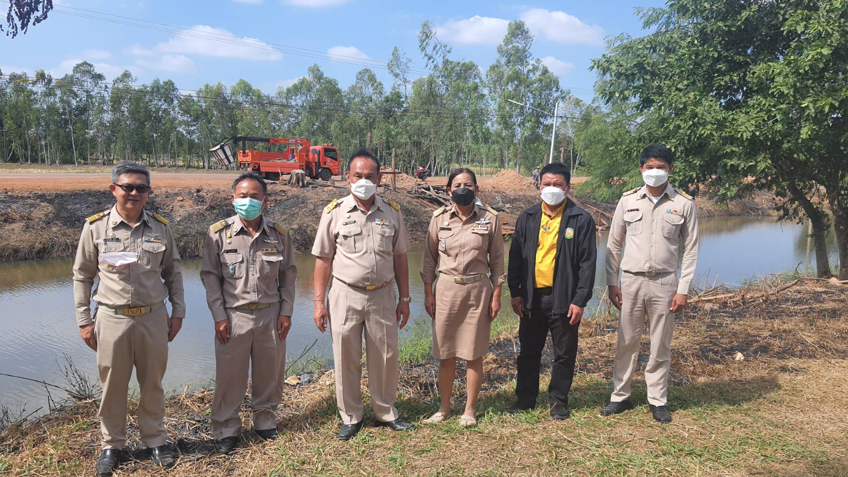 ออกตรวจตรวจสถานที่พัฒนาแหล่งน้ำหนองทางควาย ให้เป็นสถานที่พักผ่อนหย่อนใจ และเป็นแหล่งสร้างรายได้ให้กับชาวบ้าน