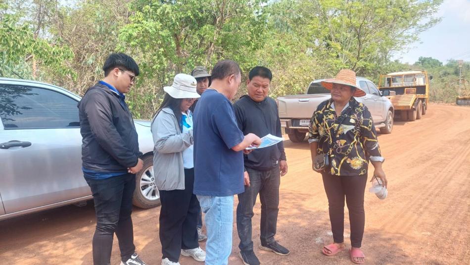 วันที่ 21 มีนาคม 2569 นายสมควร ระเเพงศรี นายกเทศมนตรีตำบลยางชุม มอบหมายให้ นายสุมิตร มาบุญ รองนายกเทศมนตรี นายธนชาติ มาบุญ สมาชิกสภาฯ นายสุรินทร์ คานเพชรทา นายช่างประปา เเละเจ้าหน้ากรมทรัพย์พยากรน้ำบาดาล ลงพื้นที่ตรวจสอบ การเคลียริง พื้นที่เพื่อลงท่อ ณ วัดดอนน้อย 